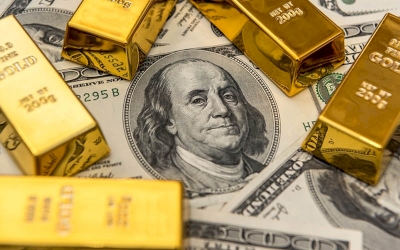 Emas diproyeksikan Menguat Minggu ini.