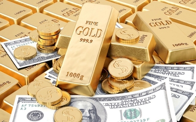 US Dollar Terus Menguat, Emas Terkoreksi.